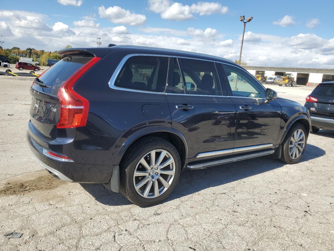 2016 Volvo Xc90 T6 - Image 3