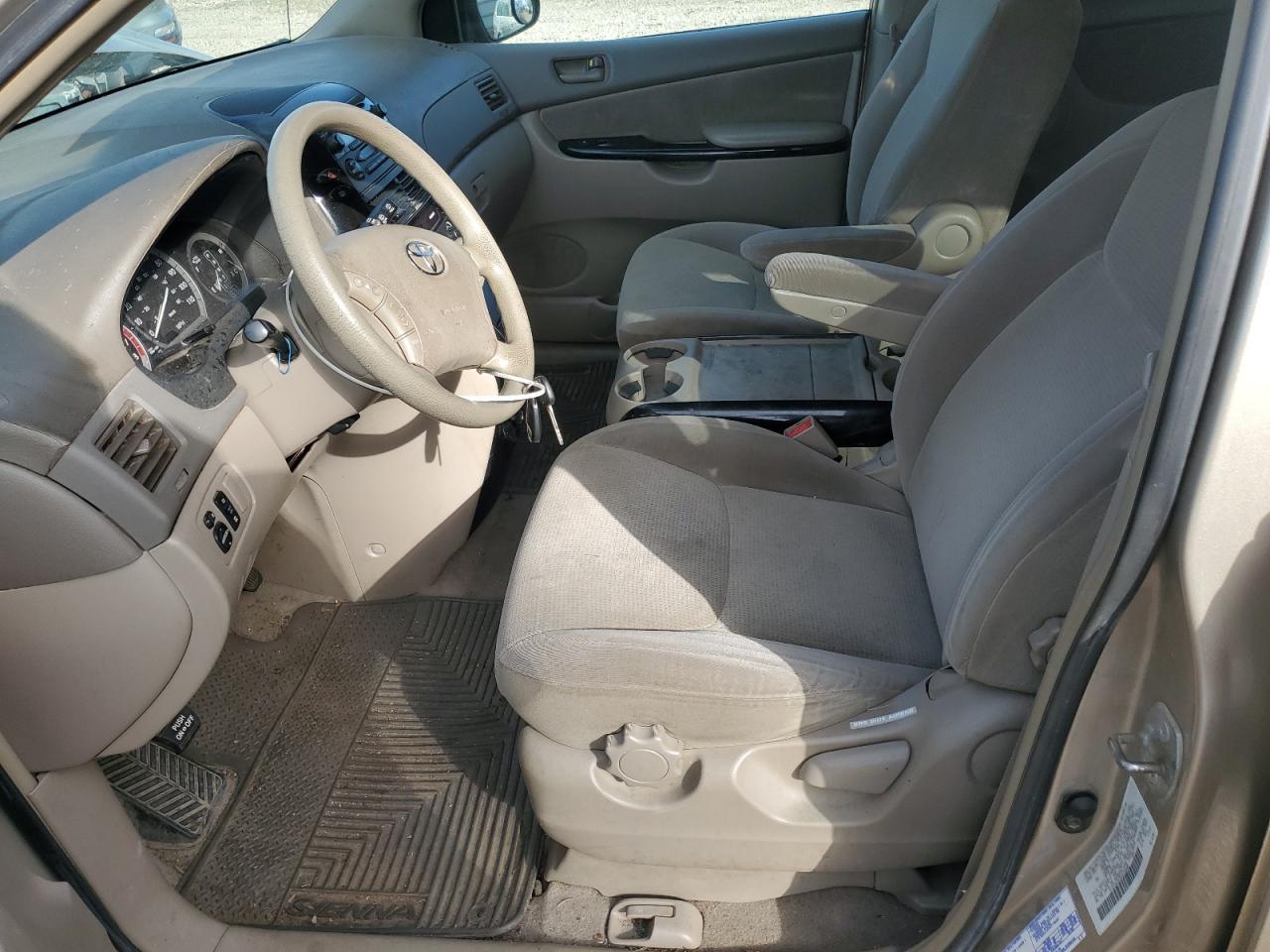 2004 Toyota Sienna Ce - Фото 7