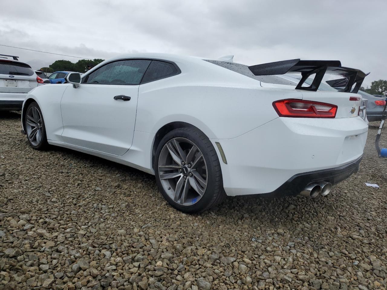 2016 Chevrolet Camaro Ss - Image 2