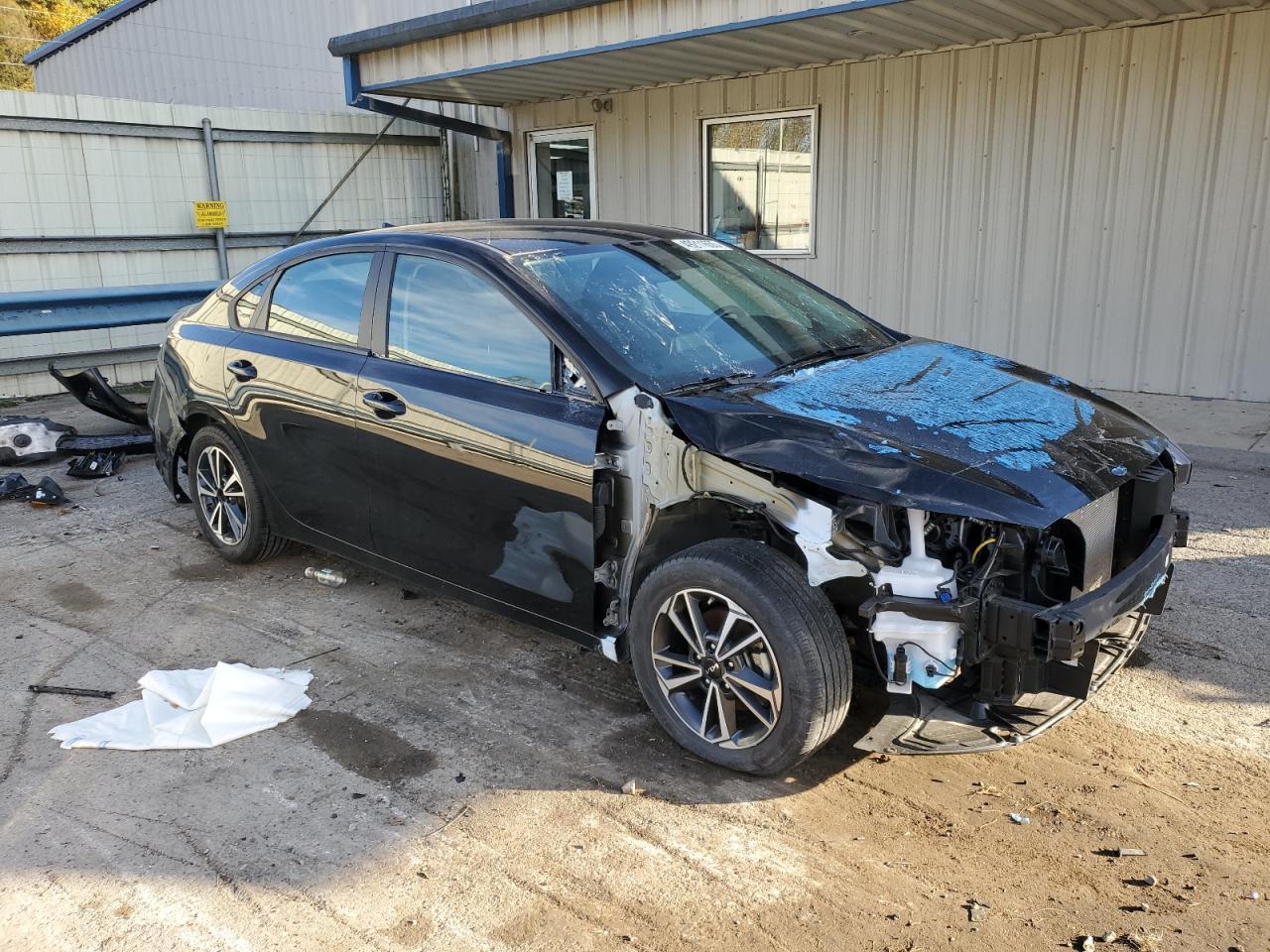 2023 Kia Forte Lx - Image 4