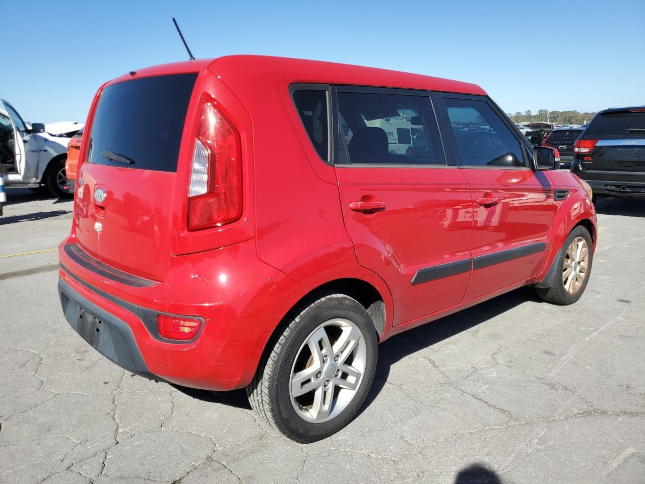 2012 Kia Soul + - Image 3