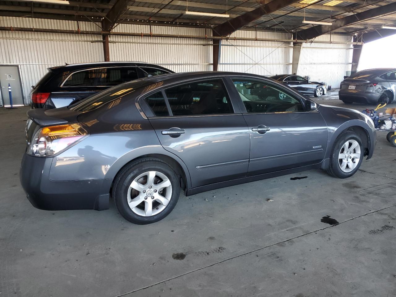 2009 Nissan Altima Hybrid - Фото 3