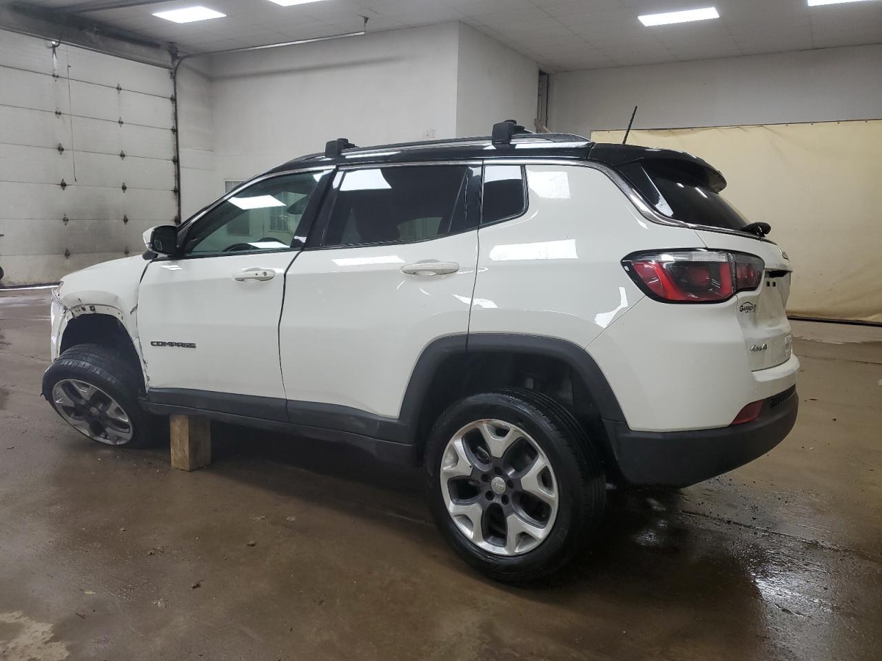 2018 Jeep Compass Limited - Фото 2