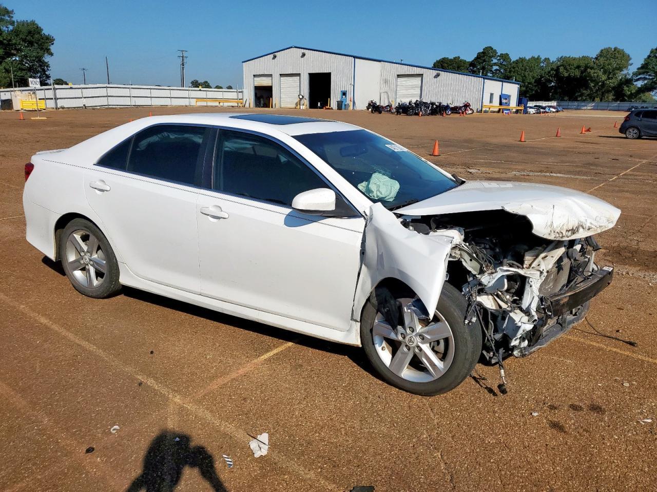 2012 Toyota Camry Base - Фото 4