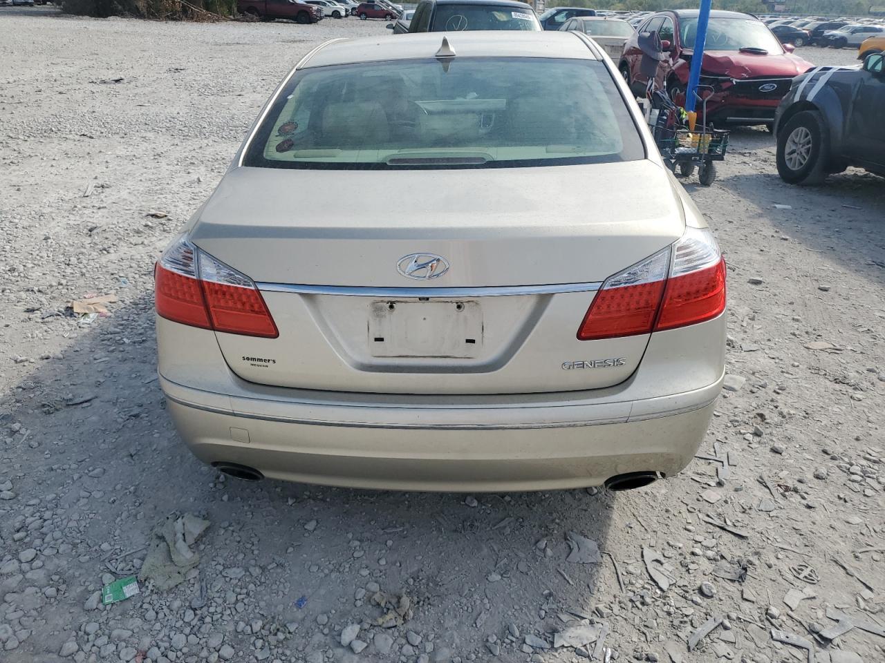 2010 Hyundai Genesis 3.8L - Фото 6