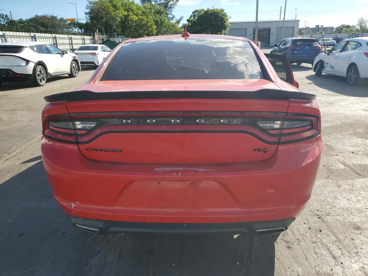 2017 Dodge Charger R/T - Фото 6