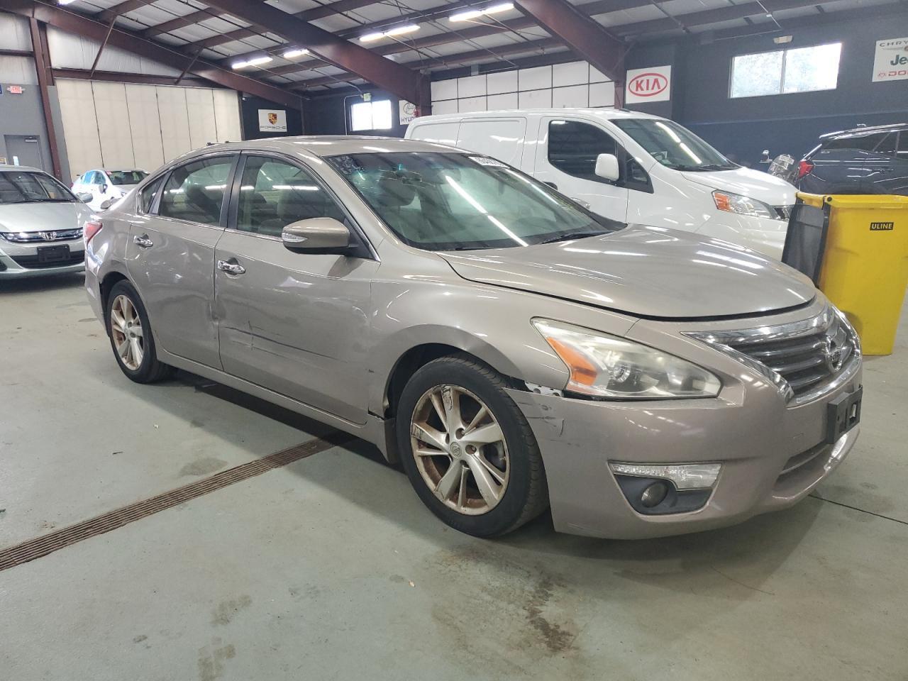 2013 Nissan Altima 2.5 - Фото 4