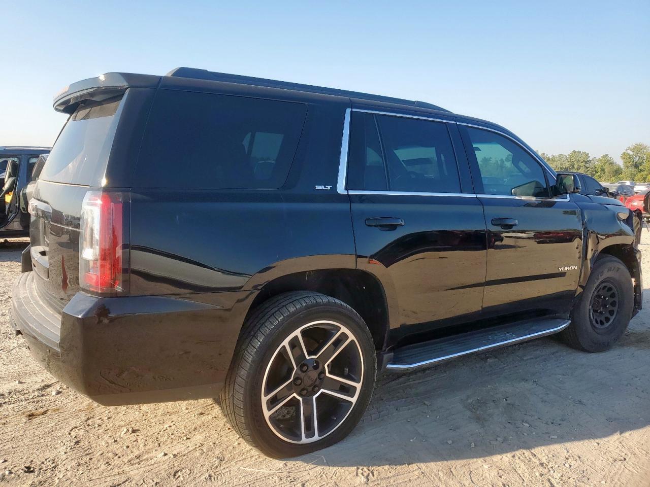 2020 GMC Yukon Slt - Фото 3