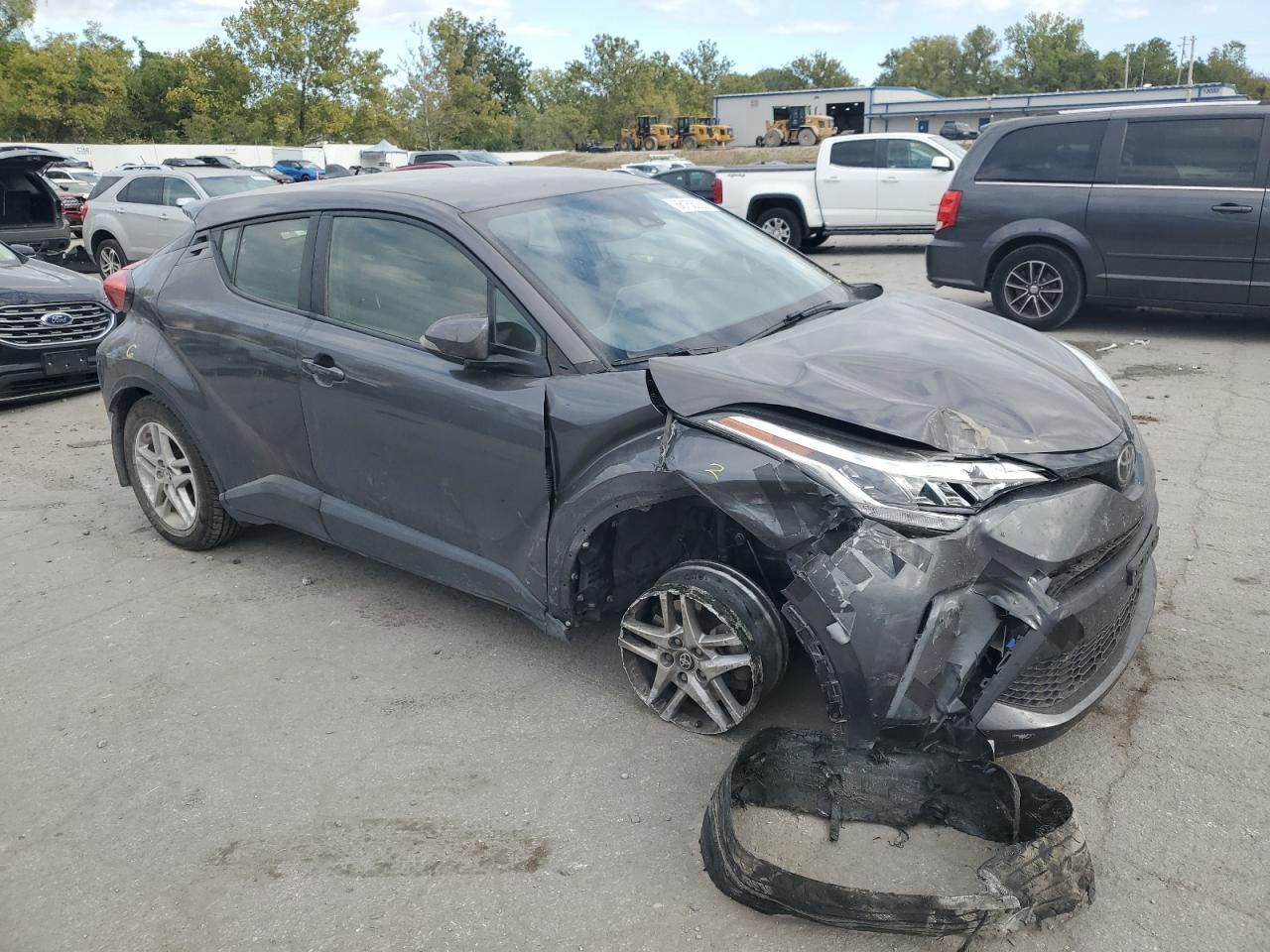 2021 Toyota C-Hr Xle - Image 4