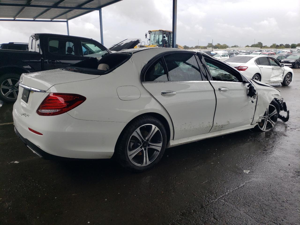 2019 Mercedes-Benz E 300 - Image 3