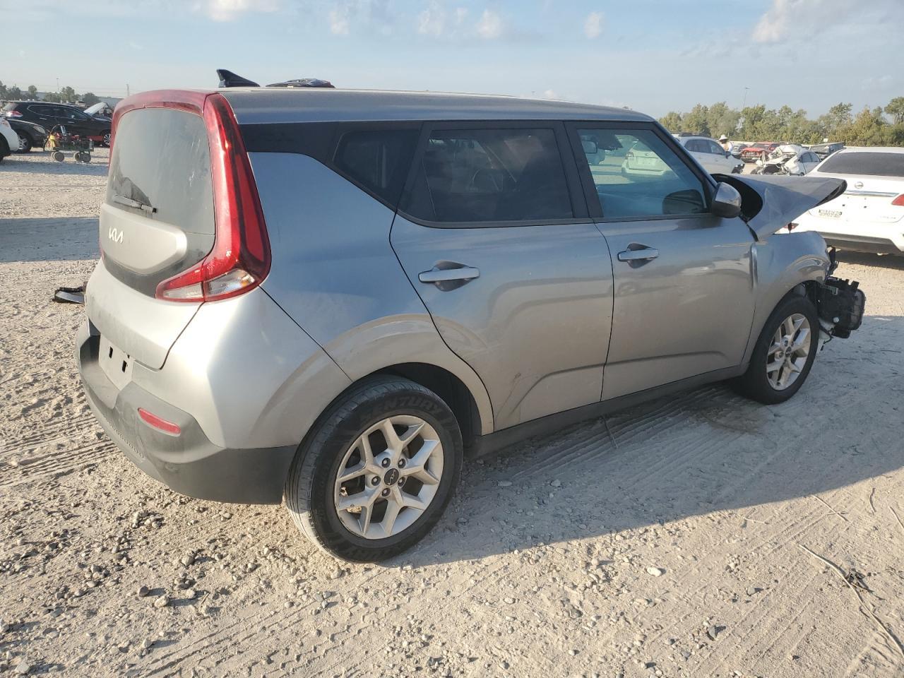 2022 Kia Soul Lx - Фото 3