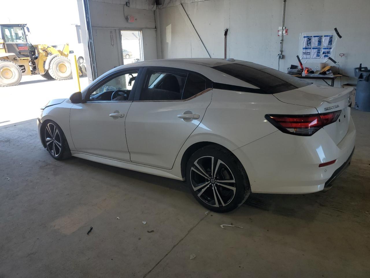 2020 Nissan Sentra Sr - Фото 2