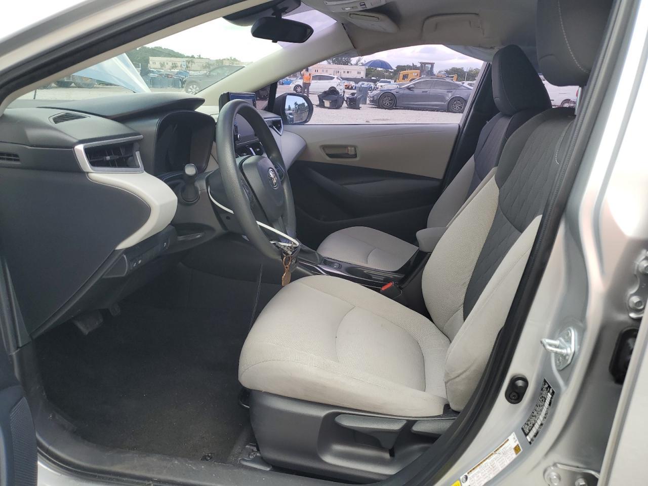 2022 Toyota Corolla Le - Фото 7