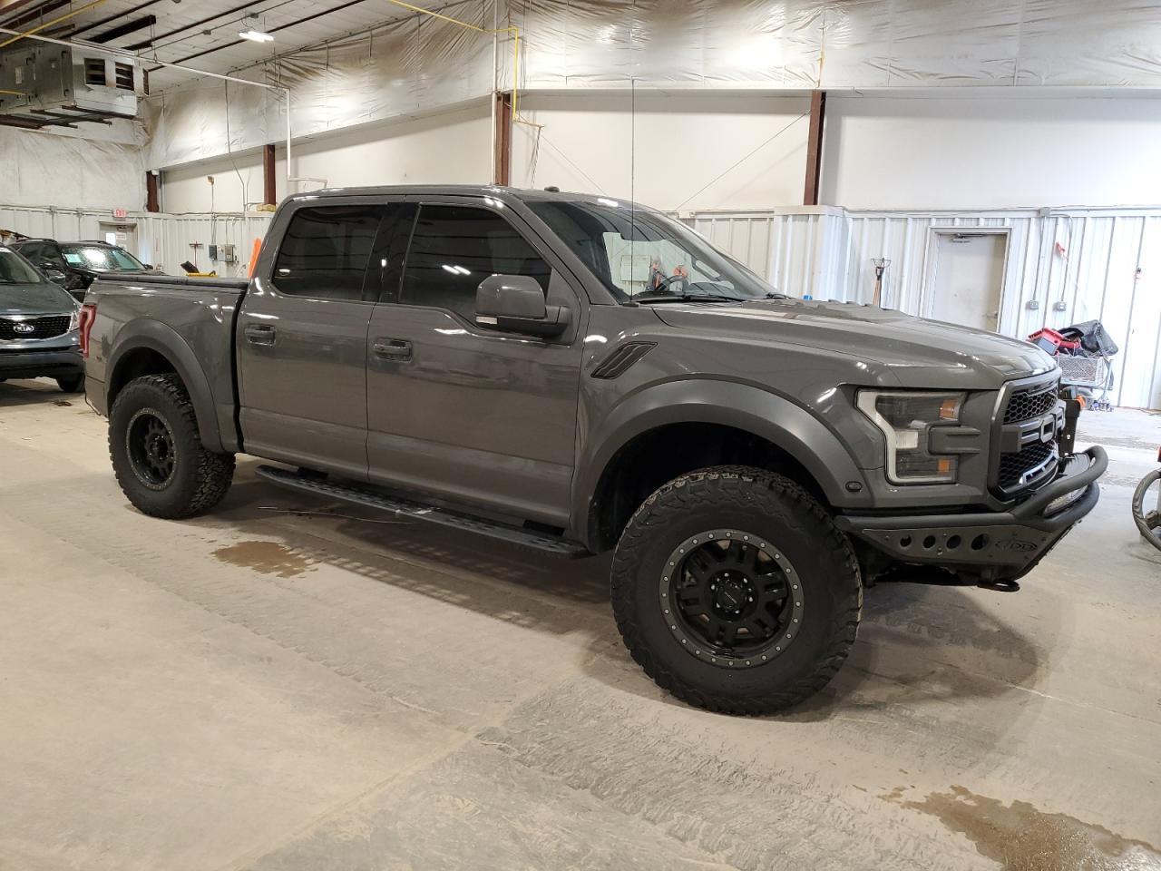 2018 Ford F150 Raptor - Фото 4