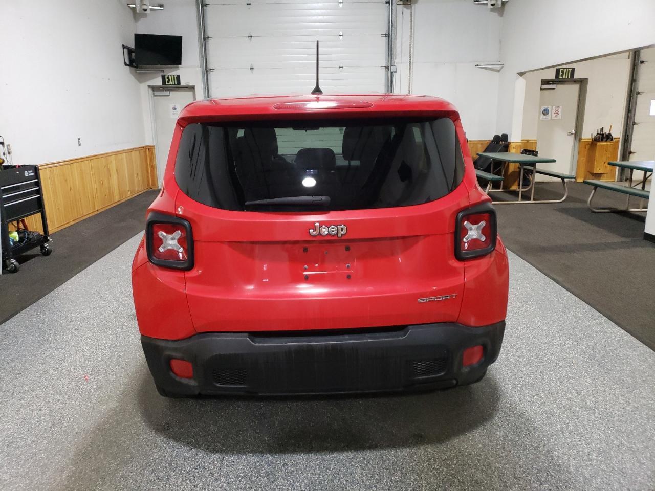 2017 Jeep Renegade Sport - Image 6