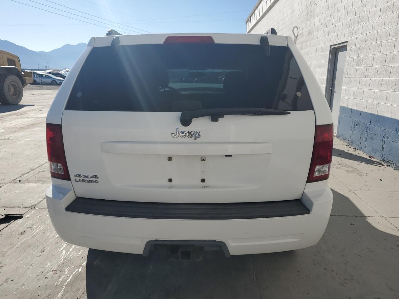 2006 Jeep Grand Cherokee Laredo - Image 6