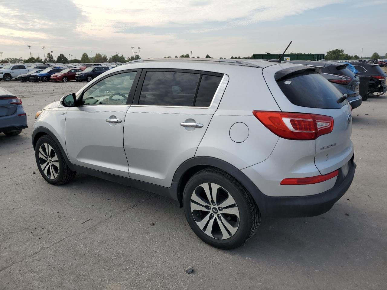 2011 Kia Sportage Ex - Image 2