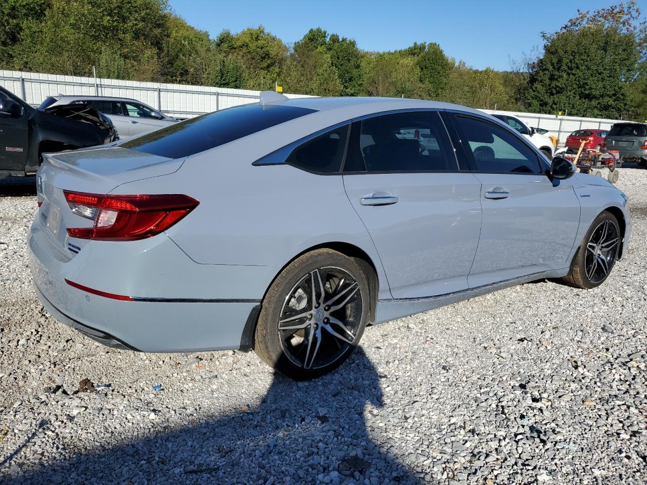 2022 Honda Accord Touring Hybrid - Image 3