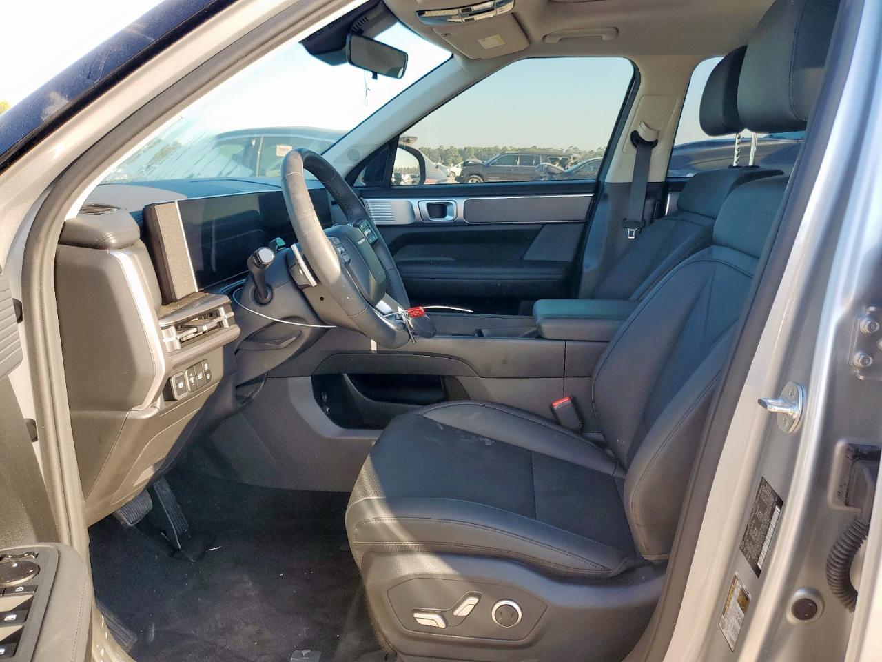 2025 Hyundai Santa Fe Xrt - Image 7