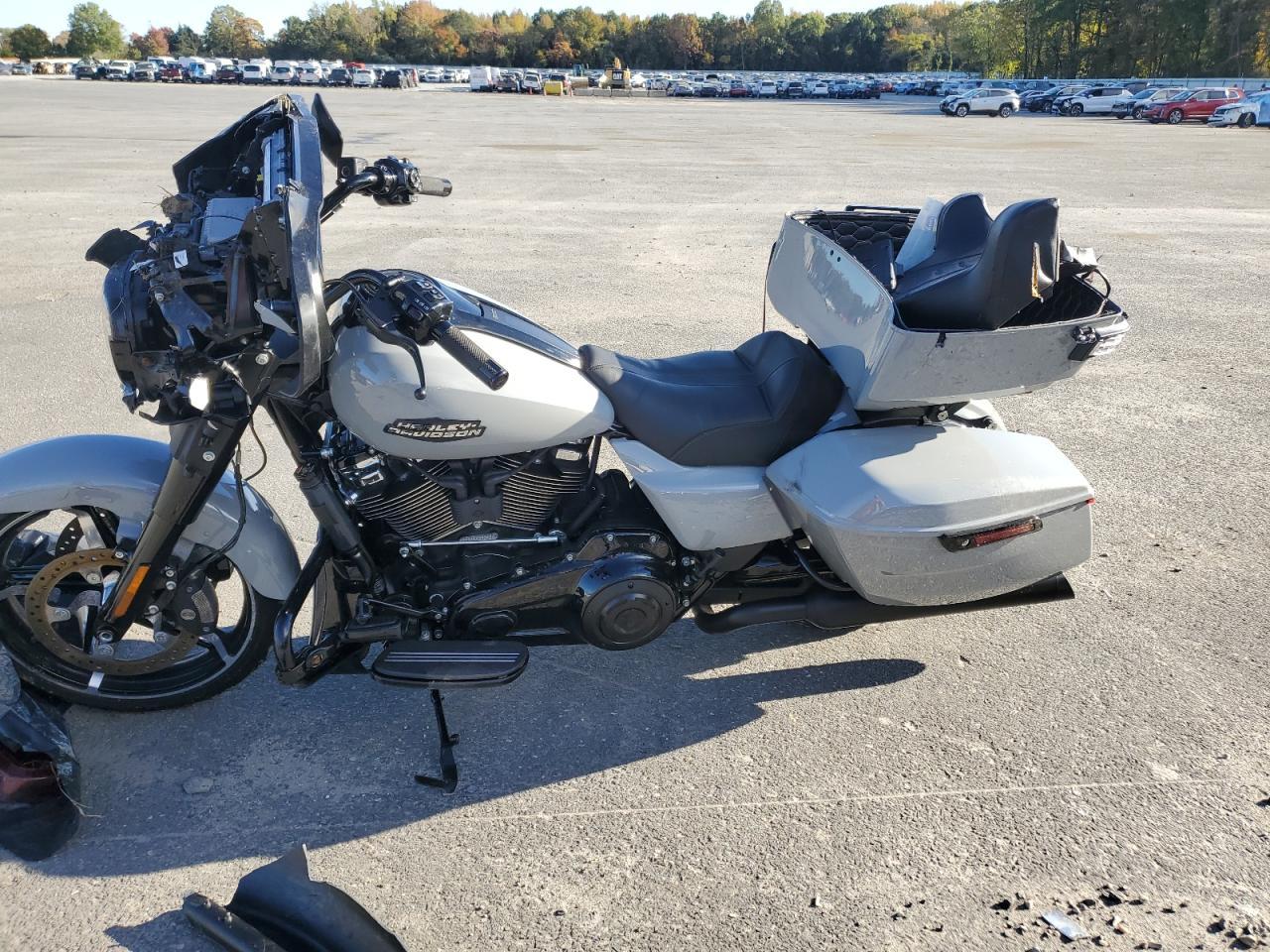 2024 Harley-Davidson Flhx - Фото 3