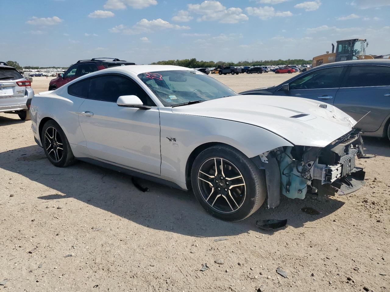 2020 Ford Mustang - Фото 4
