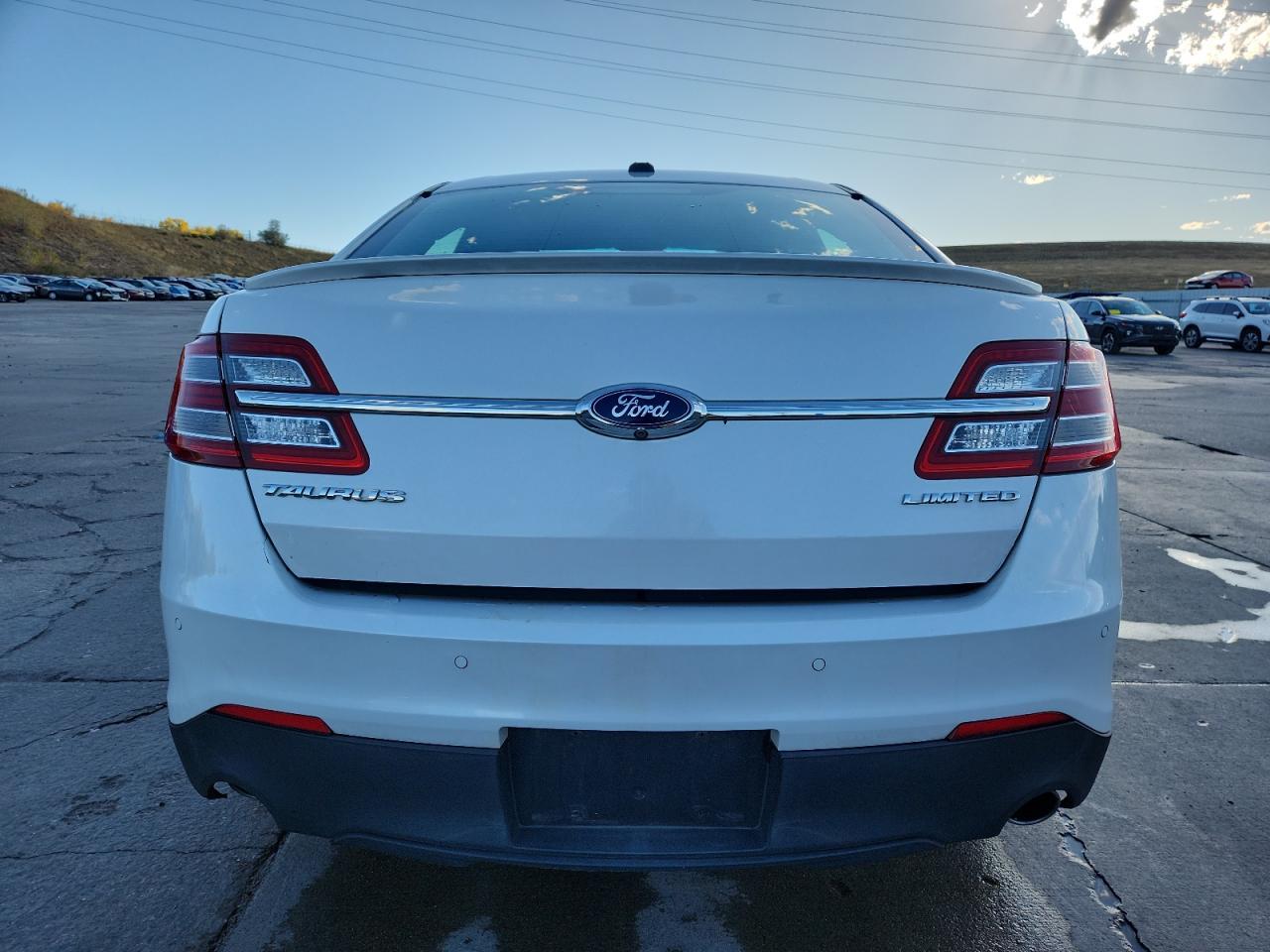 2015 Ford Taurus Limited - Фото 6