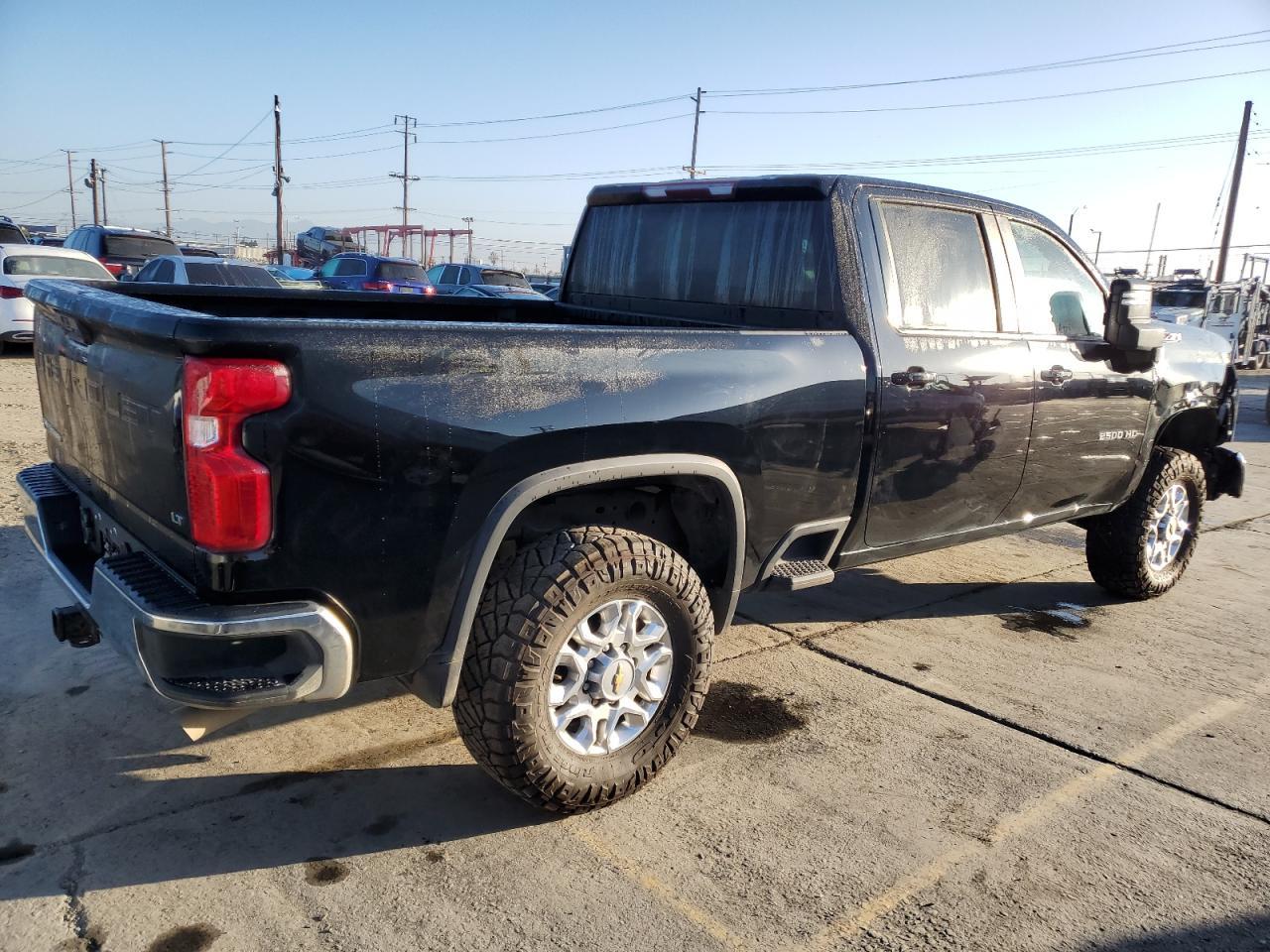 2024 Chevrolet Silverado K2500 Heavy Duty Lt - Image 3