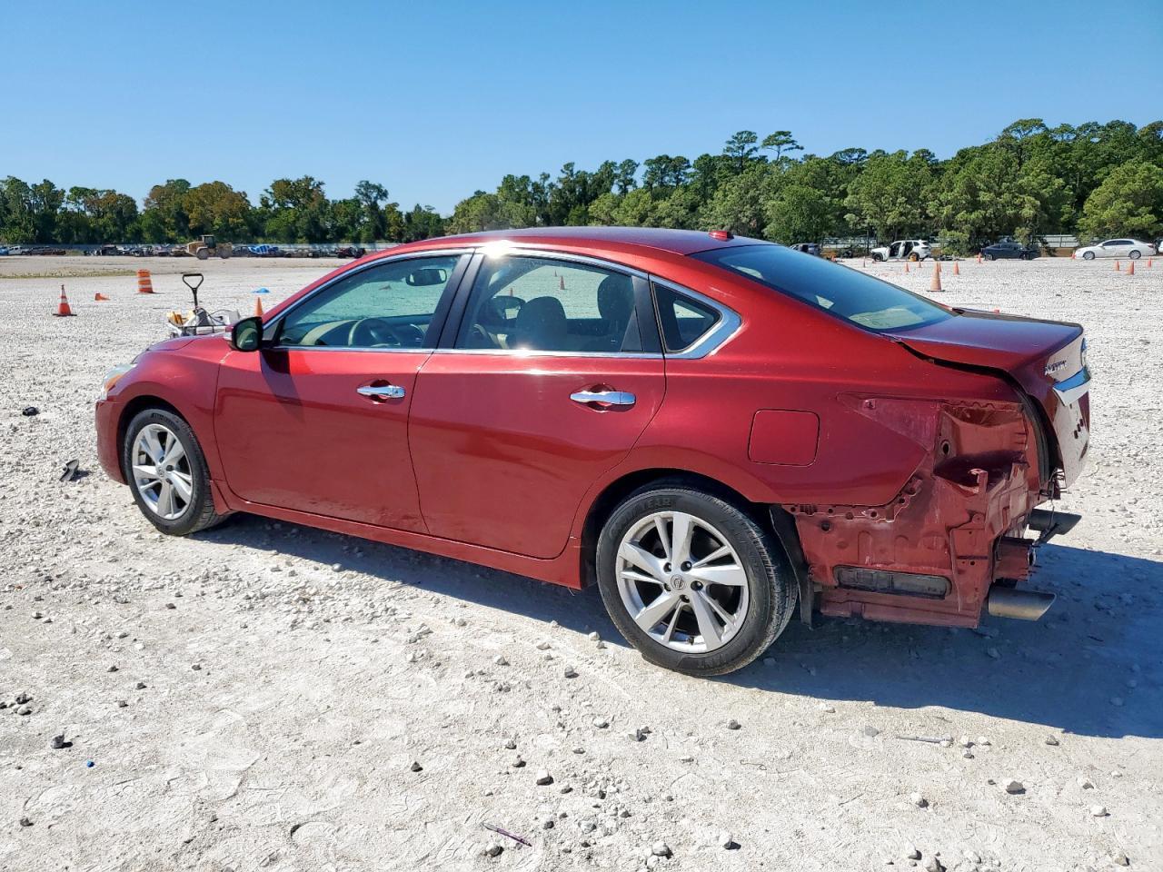 2015 Nissan Altima 2.5 - Фото 2