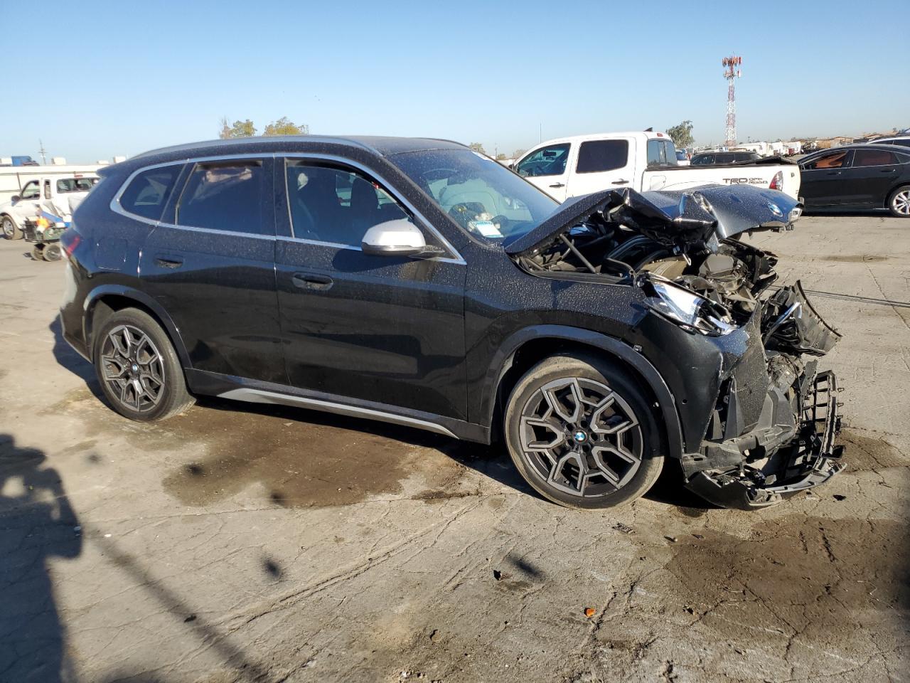 2023 BMW X1 xDrive28I - Image 4