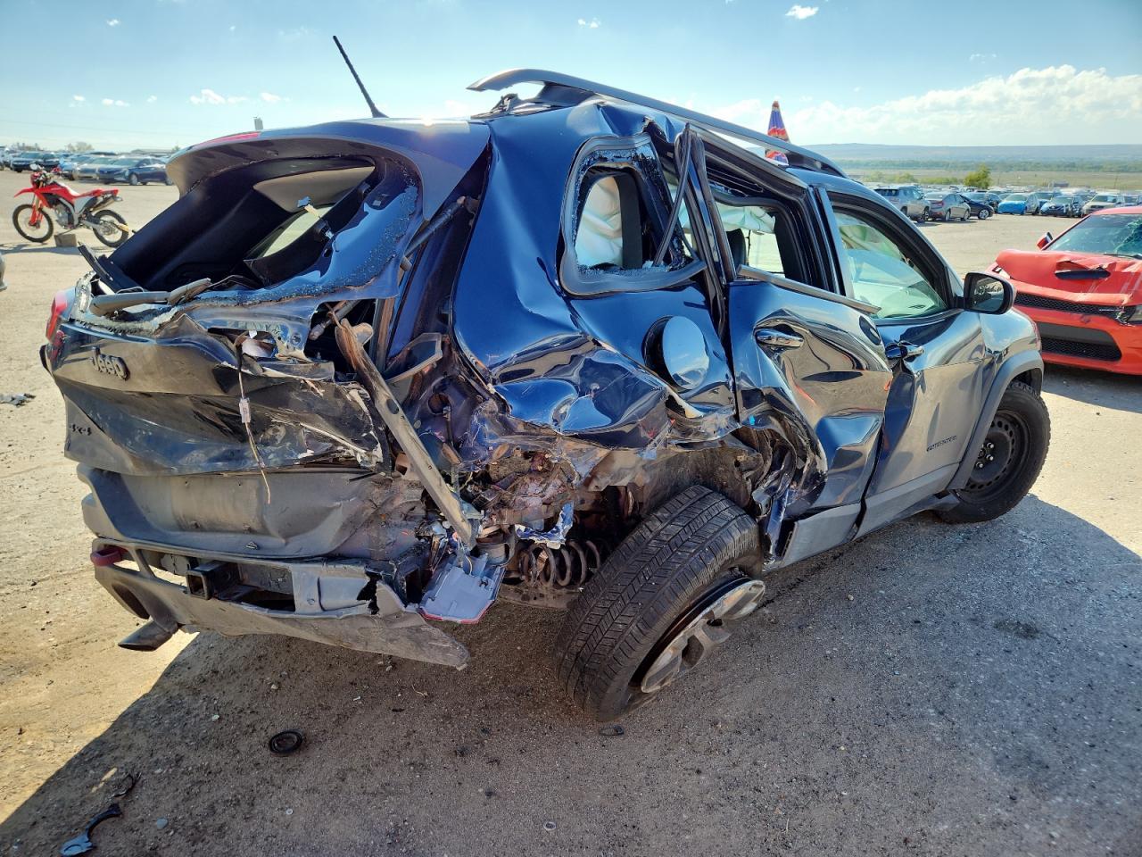 2014 Jeep Cherokee Trailhawk - Фото 3