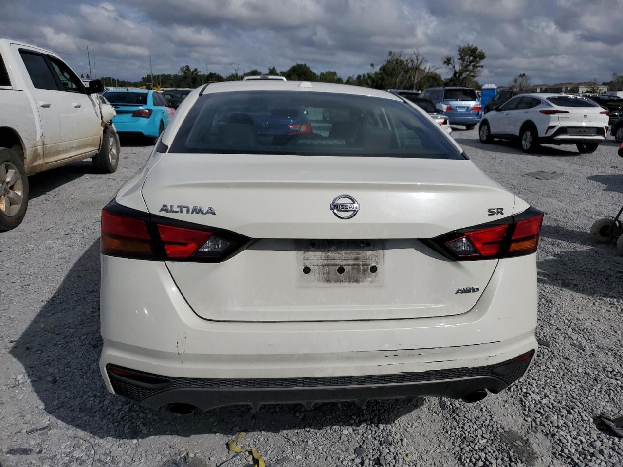 2019 Nissan Altima Sr - Фото 6
