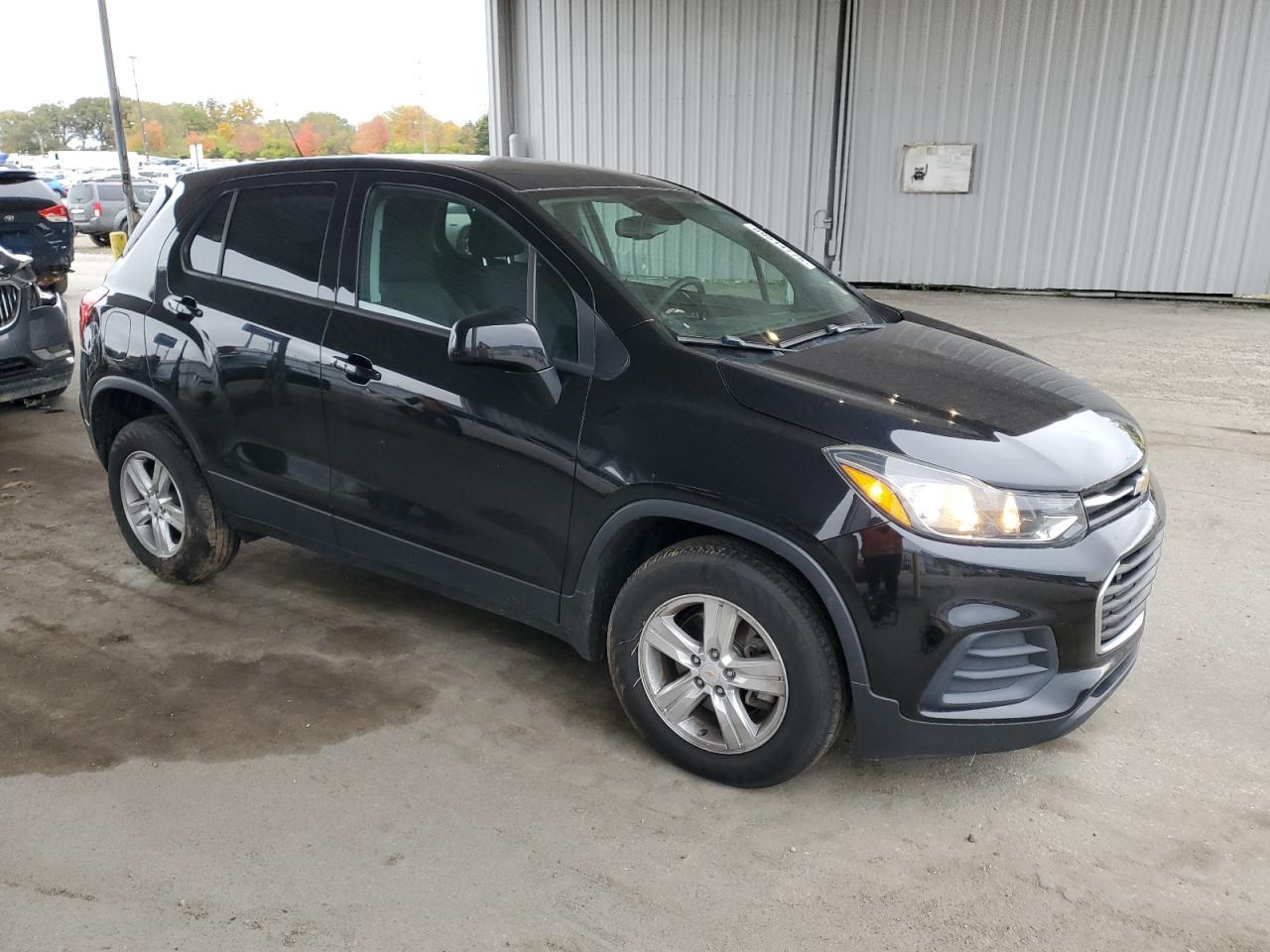 2021 Chevrolet Trax Ls - Фото 4