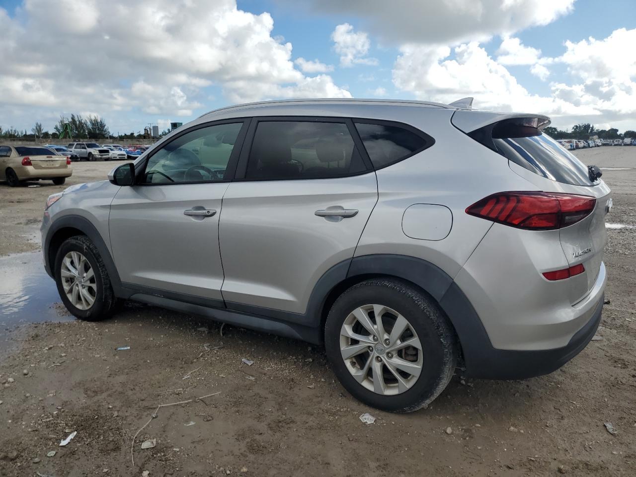 2021 Hyundai Tucson Limited - Image 2