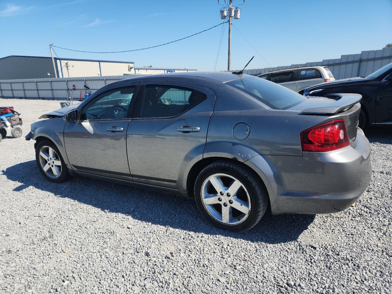 2012 Dodge Avenger Sxt - Image 2