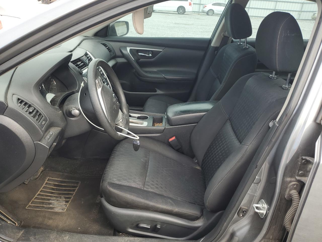 2018 Niss Altima 2.5 - Image 7