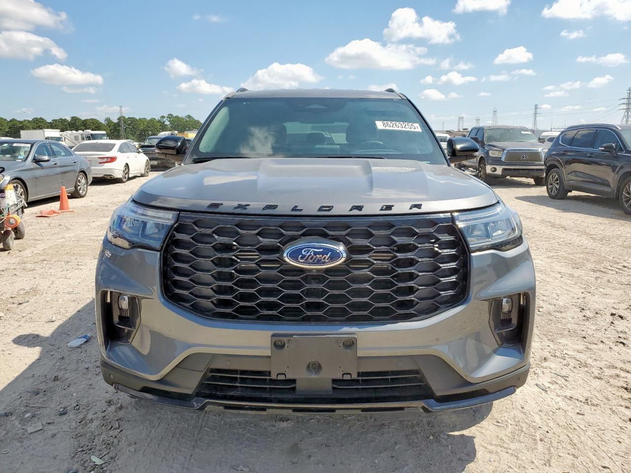 2025 Ford Explorer St-Line - Фото 5