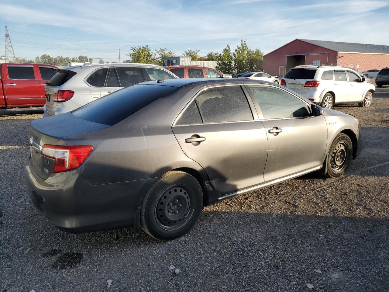 2013 Toyota Camry Hybrid - Image 3