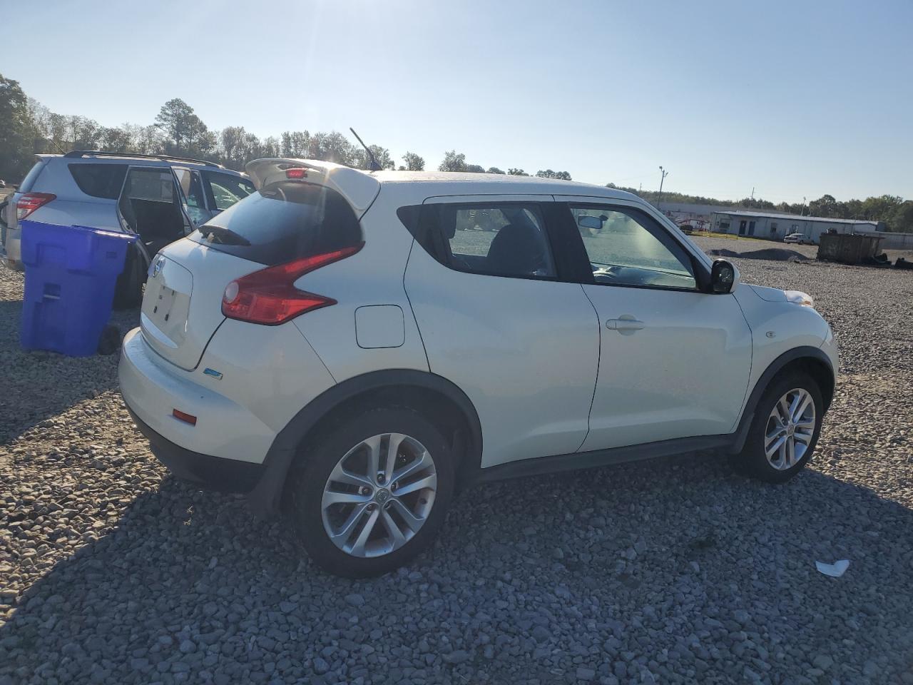2012 Nissan Juke S - Image 3