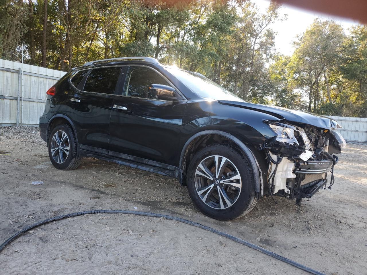 2019 Nissan Rogue S - Image 4