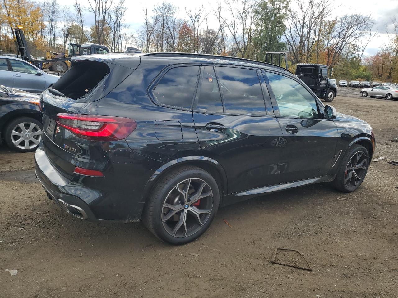 2023 BMW X5 M50I - Фото 3
