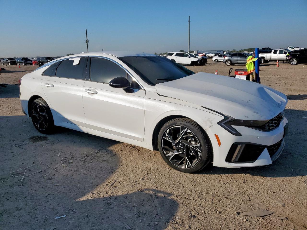 2025 Kia K5 Gt Line - Фото 4