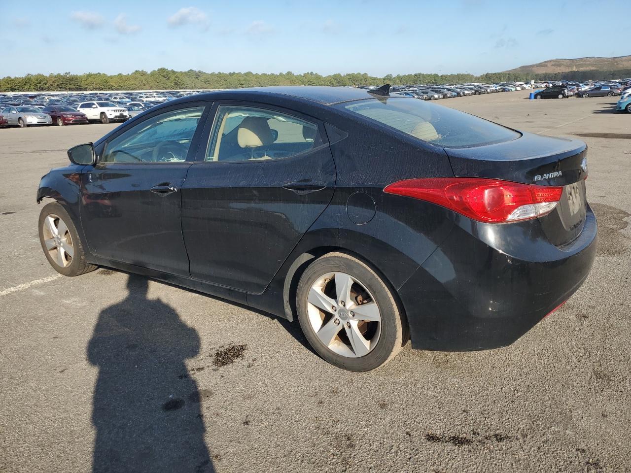 2013 Hyundai Elantra Gls - Image 2