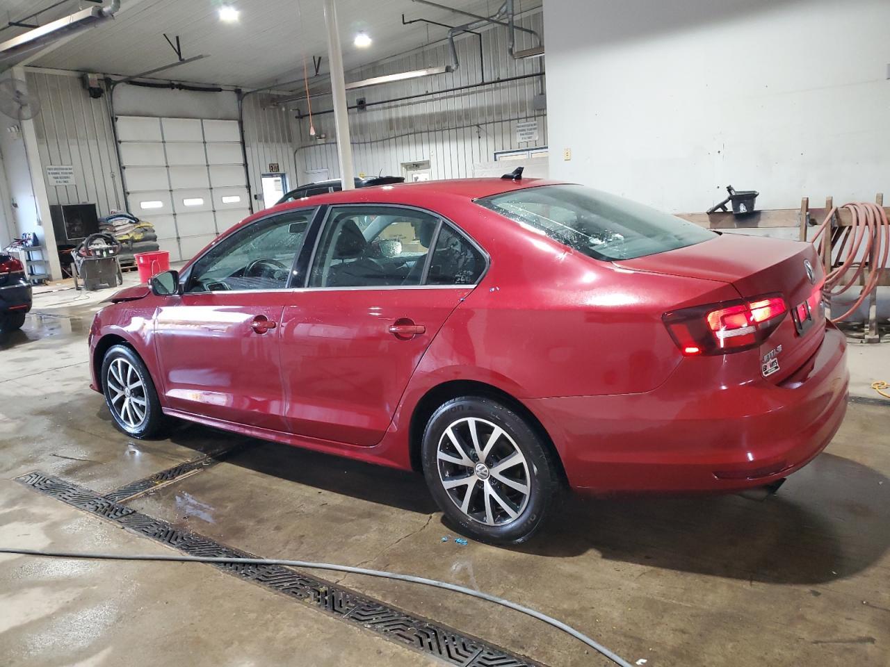 2017 Volkswagen Jetta Se - Фото 2