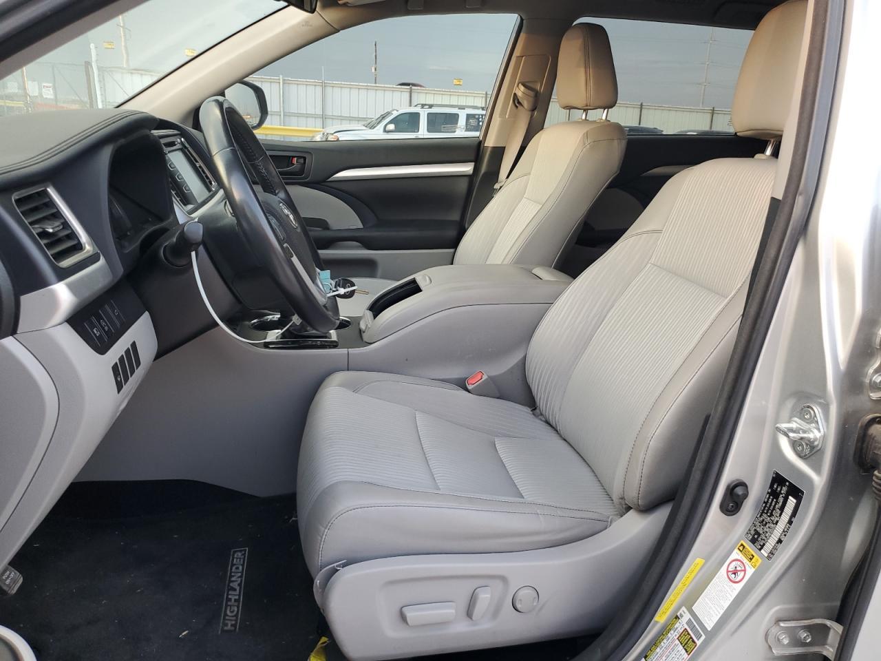 2018 Toyota Highlander Le - Image 7