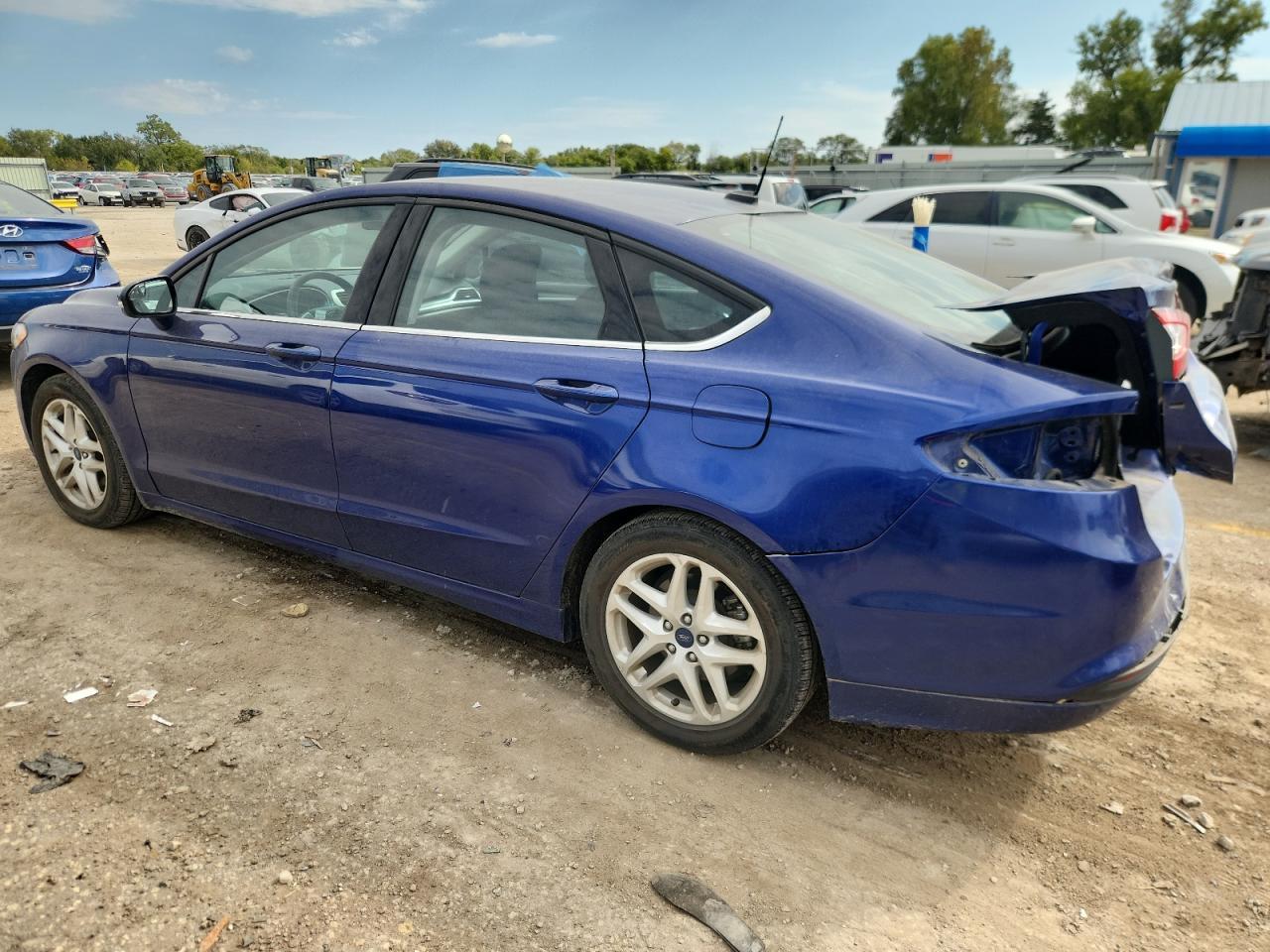 2015 Ford Fusion Se - Фото 2