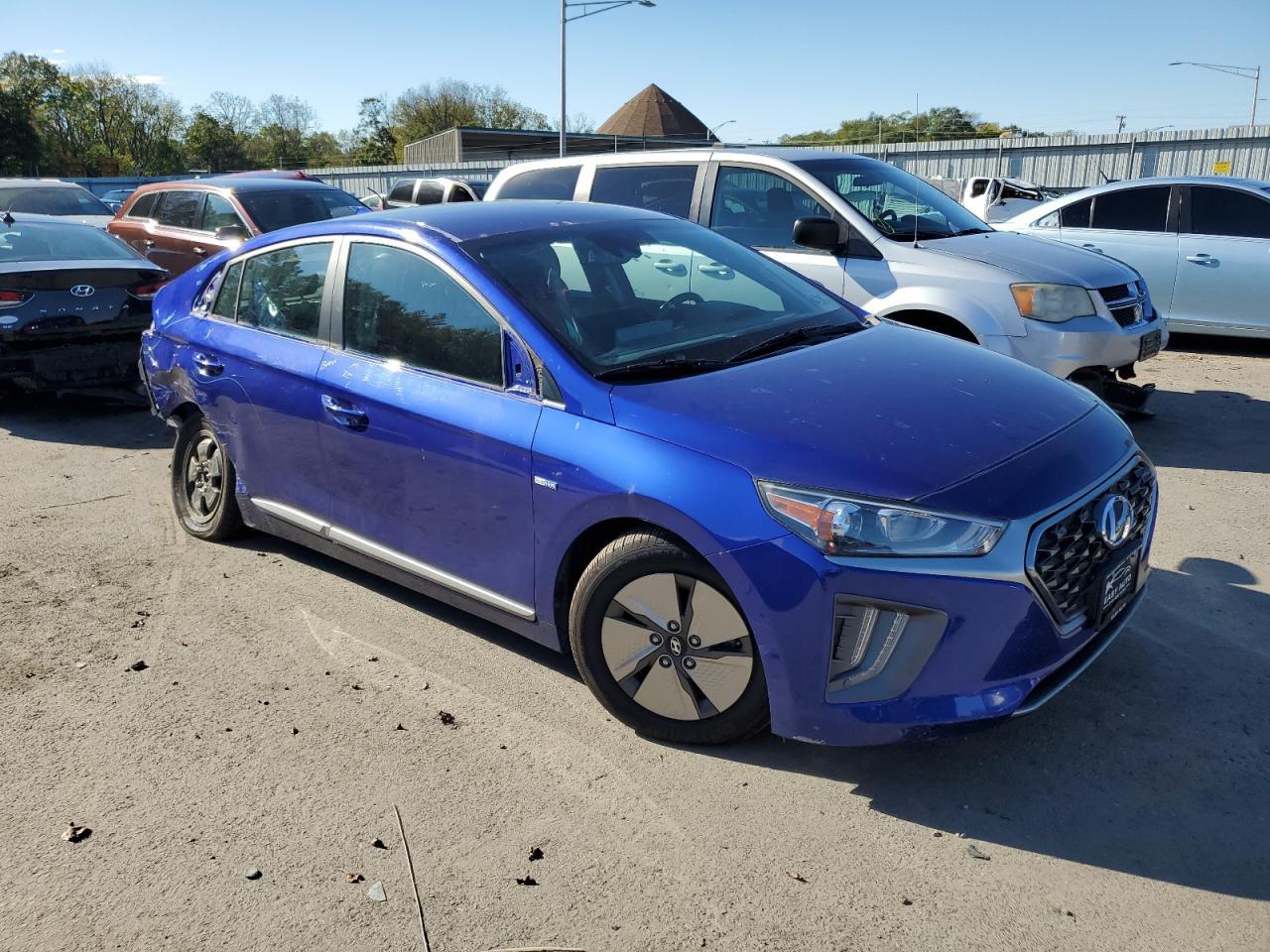 2020 Hyundai Ioniq Se - Image 4