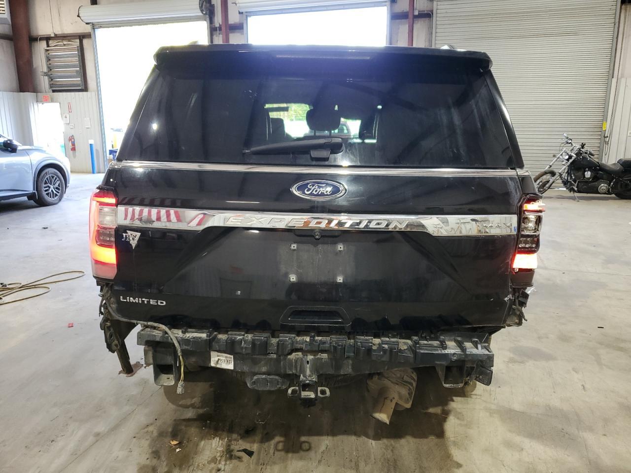 2018 Ford Expedition Max Limited - Image 6