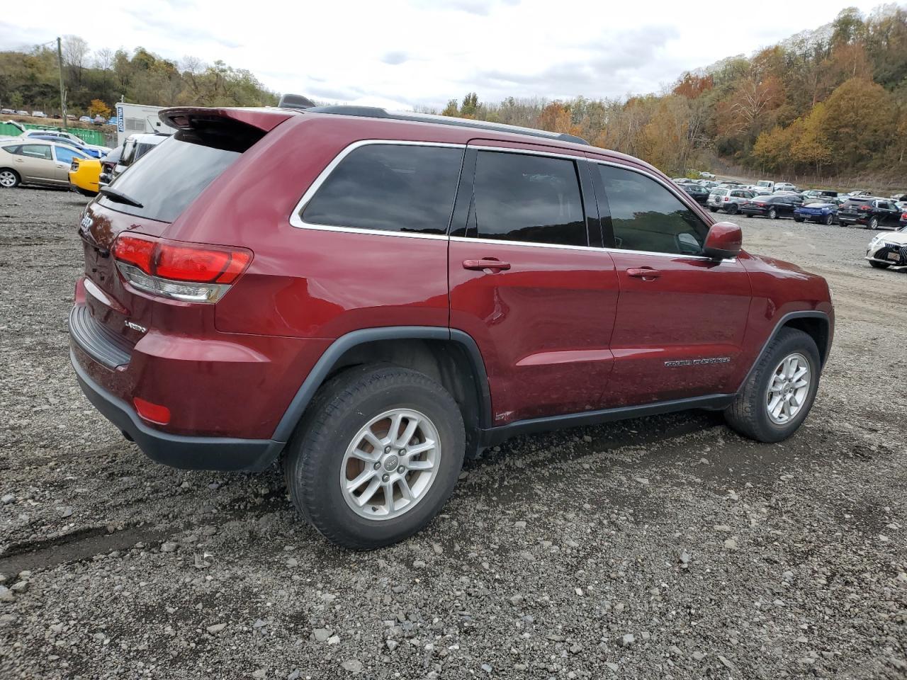 2020 Jeep Grand Cherokee Laredo - Image 3