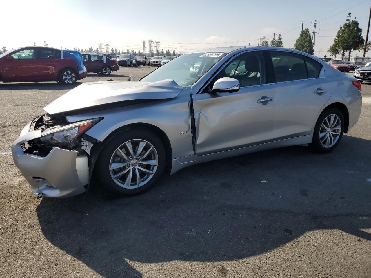 2016 Infiniti Q50 Premium