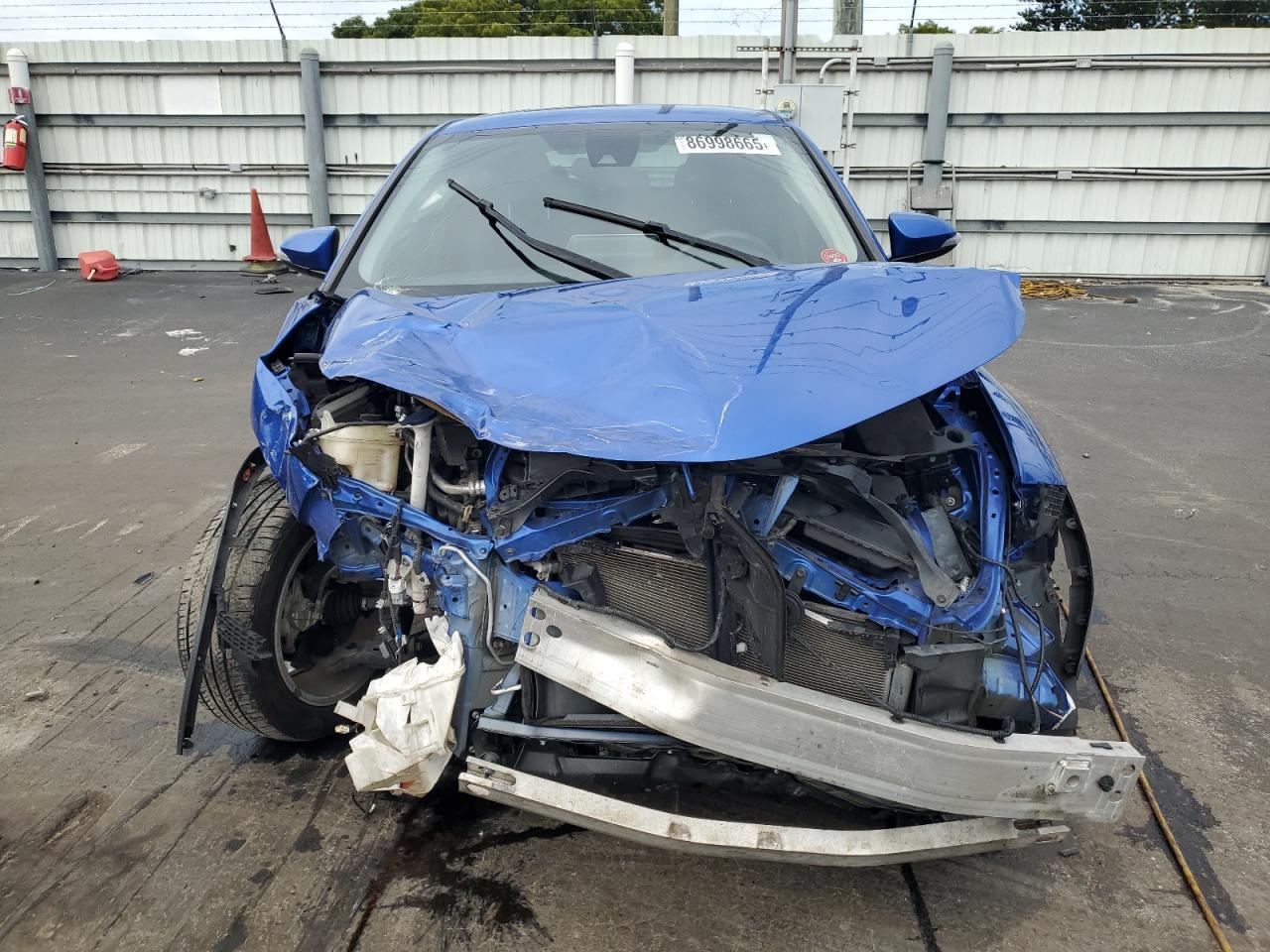 2020 Toyota C-Hr Xle - Image 5